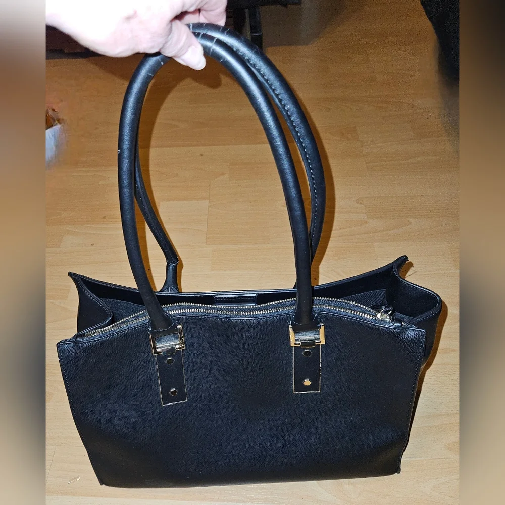 Designer Kelly & Katie Black Large 15x10x8